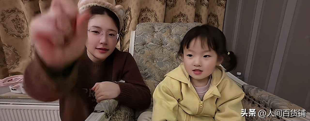 黄一鸣孩子身世质疑_黄一鸣前男友实名爆料_被前男友爆黑料明星,
